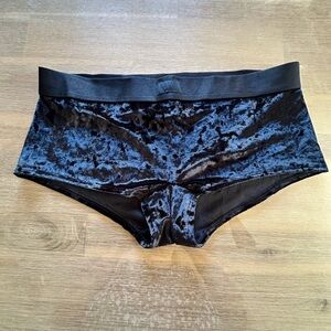 PINK Victoria's Secret Black Velvet boy shorts. NWT. Goth, vamp, dark romance